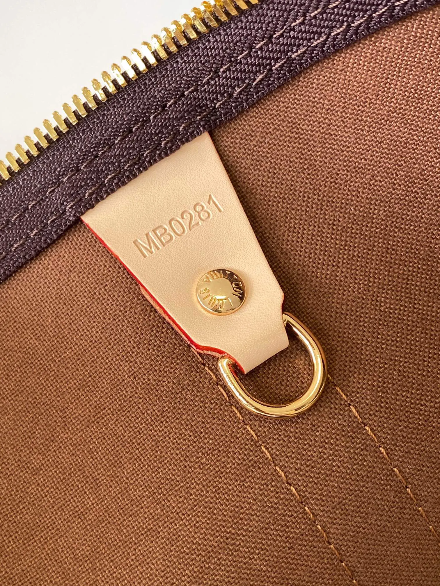LV Keepall 老花 牛皮 旅行袋 大容量旅行款(數字9) LV Keepall 老花 牛皮 旅行袋 大容量旅行款(數字9)