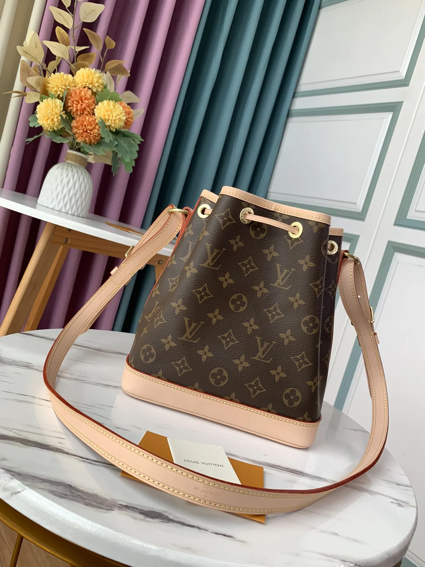 LV Mo品牌 精工之作 水桶包 休闲水桶款