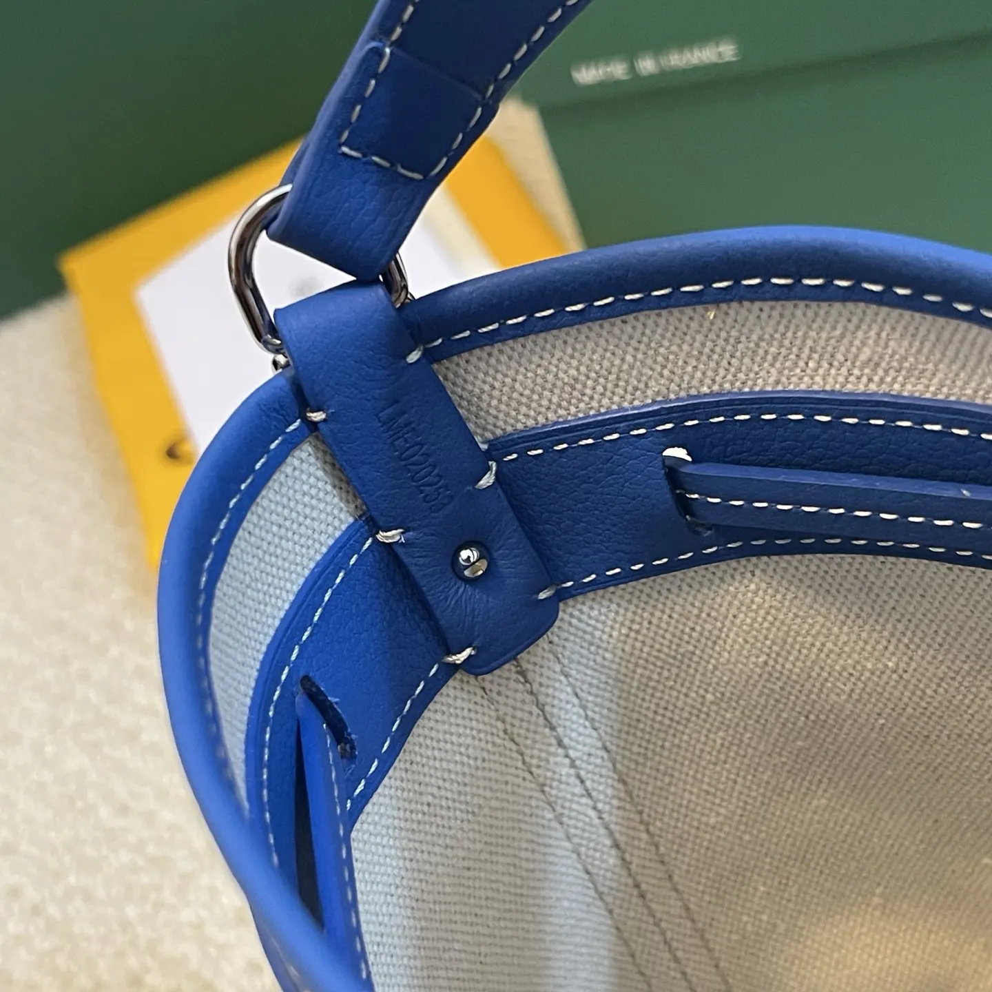 Goyard 皮革 轻盈小巧去始终保持标志性水桶百搭造型 水桶包 休閒水桶款