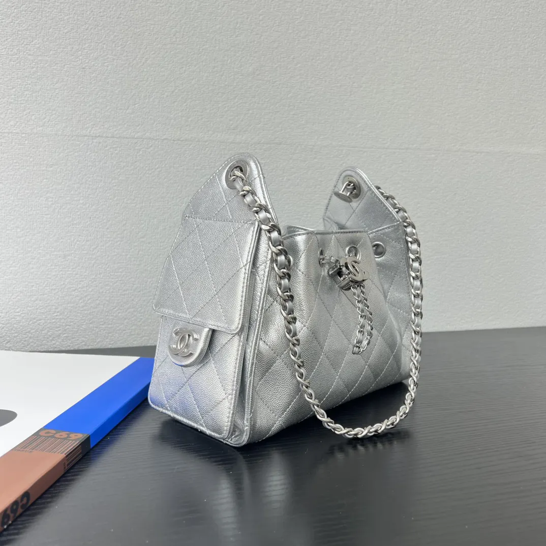 Chanel 22 小号 灰色 皮革 链条包