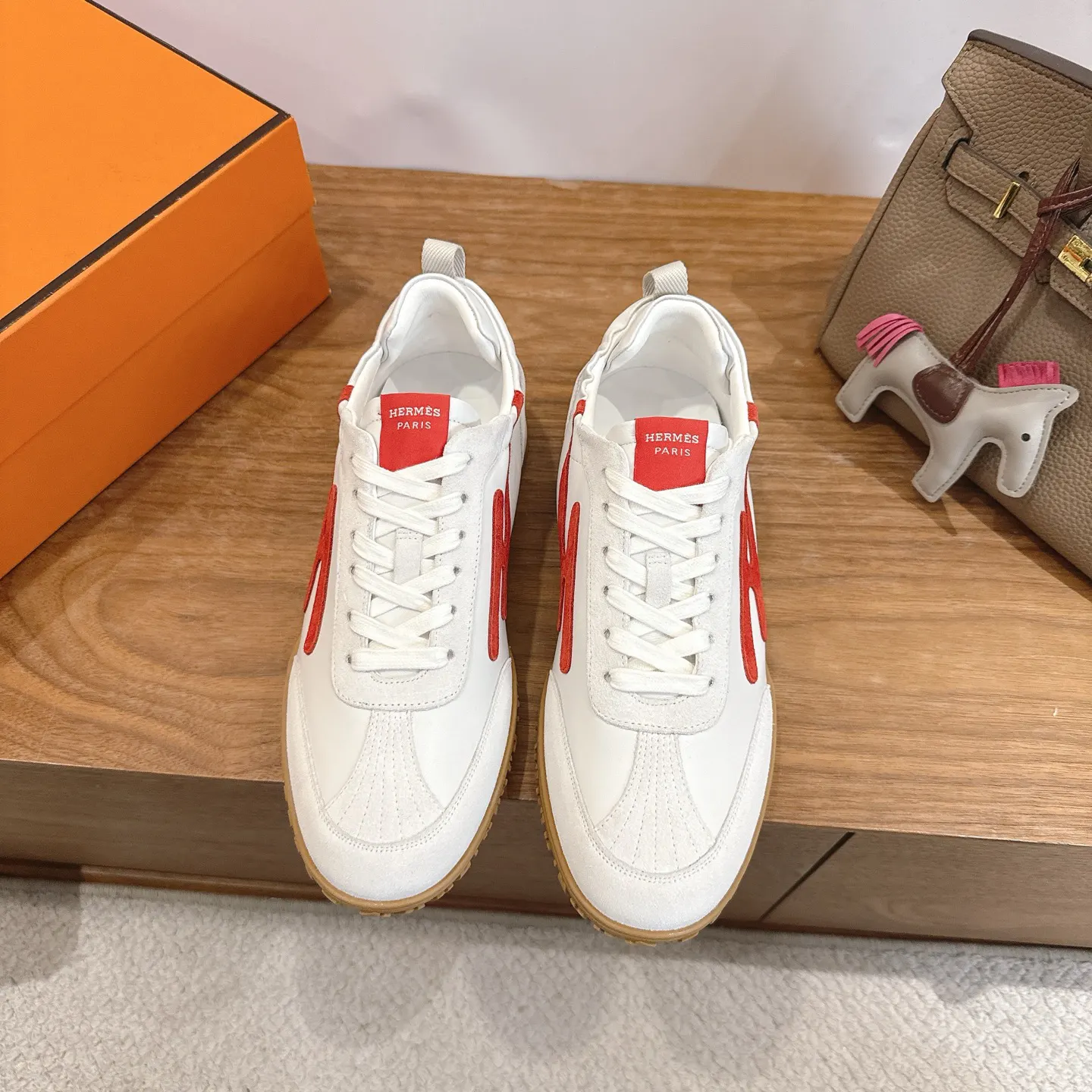 Hermès 运动鞋