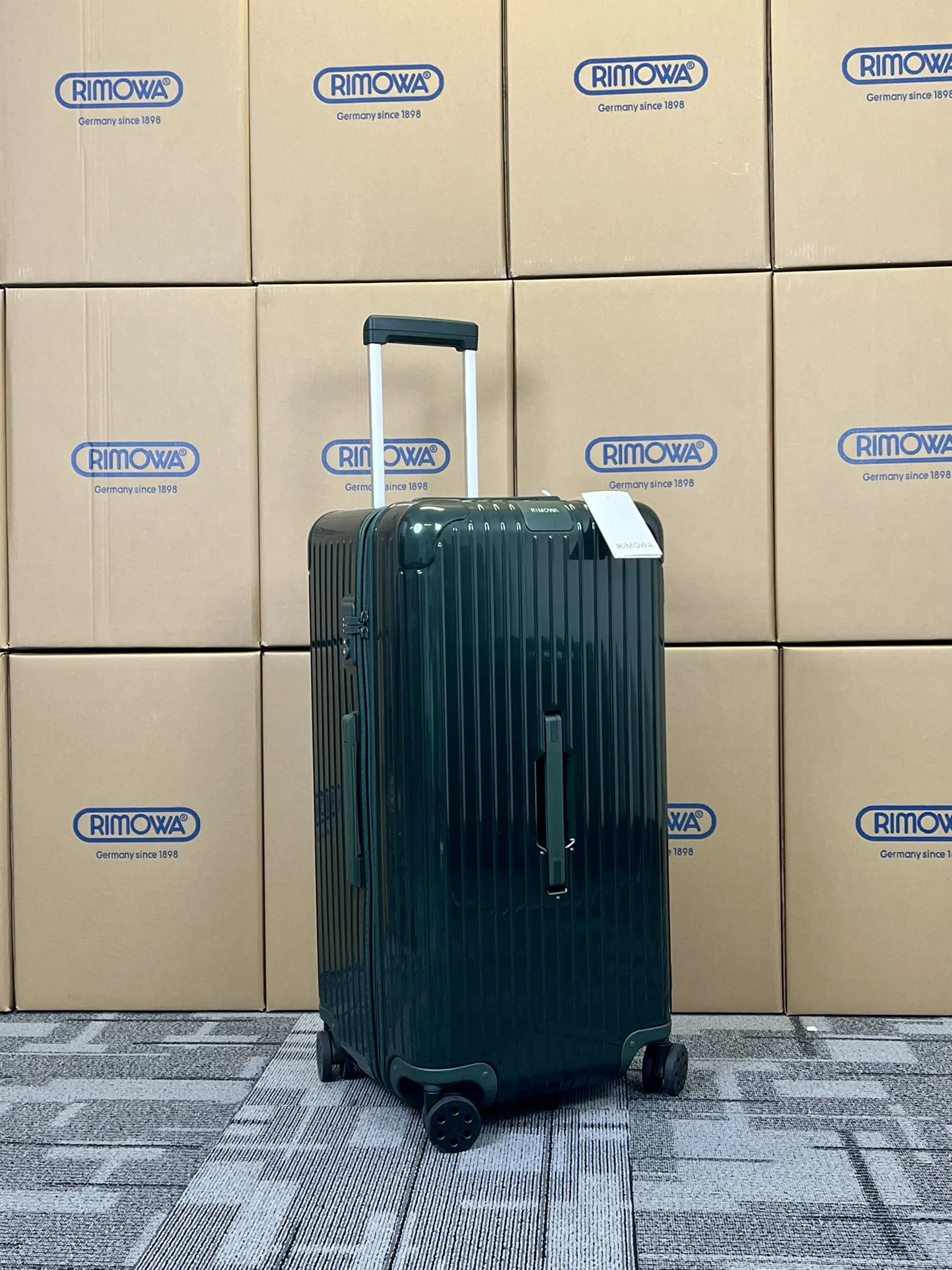 綠色 墨綠 pc系列Essential 墨綠色 3寸 行李箱 旅行拉杆款 輕便出行款