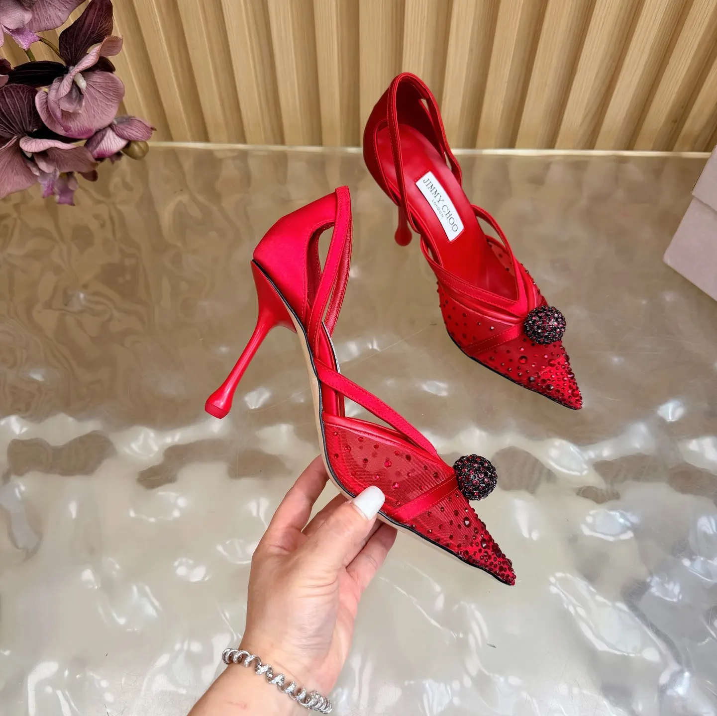 Jimmy Choo 運動鞋 休閒百搭款(數字7) Jimmy Choo 運動鞋 休閒百搭款(數字7)