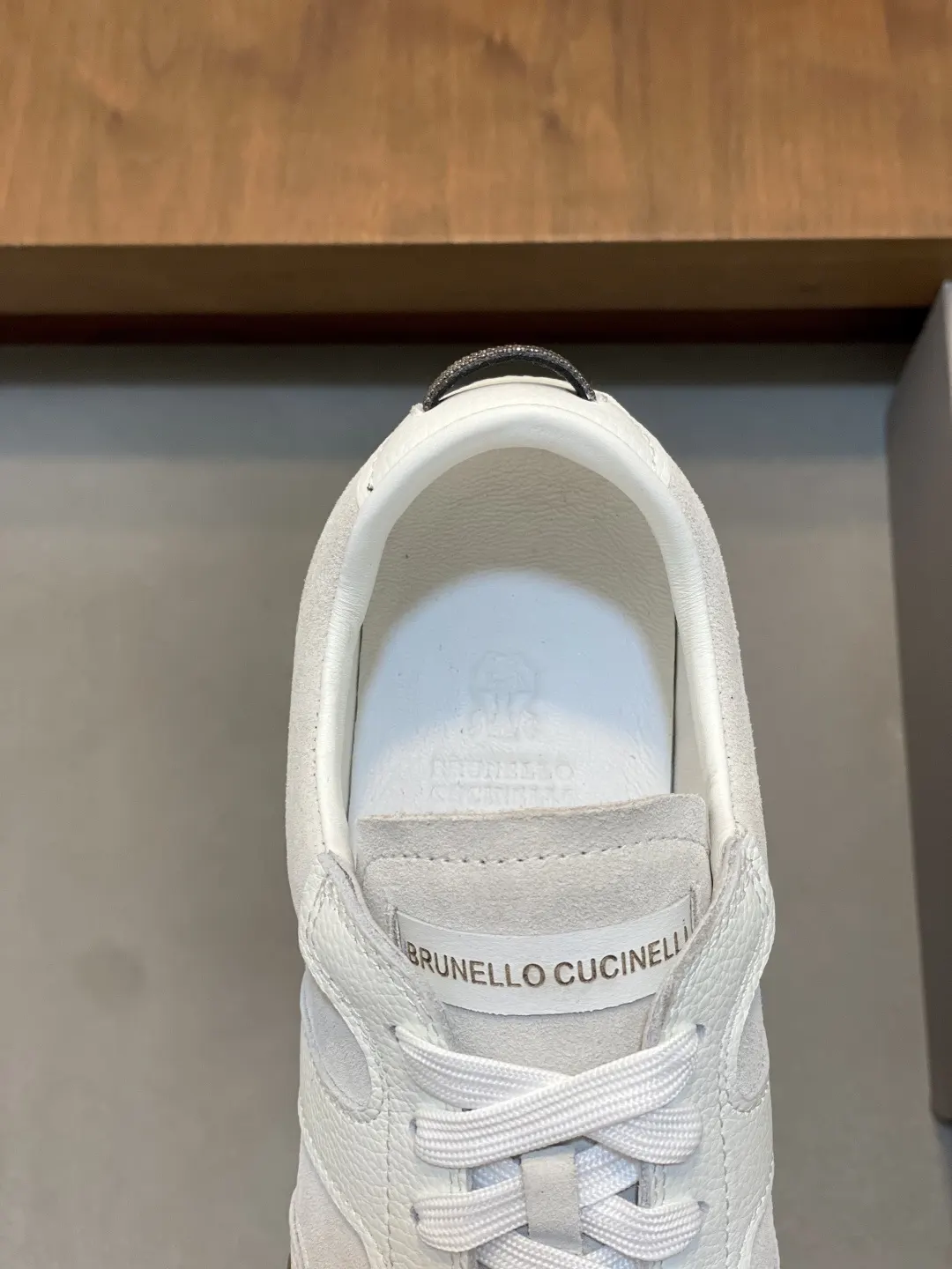 Brunello Cucinelli SS 白色 運動鞋 休閒百搭款(數字7) Brunello Cucinelli SS 白色 運動鞋 休閒百搭款(數字7)