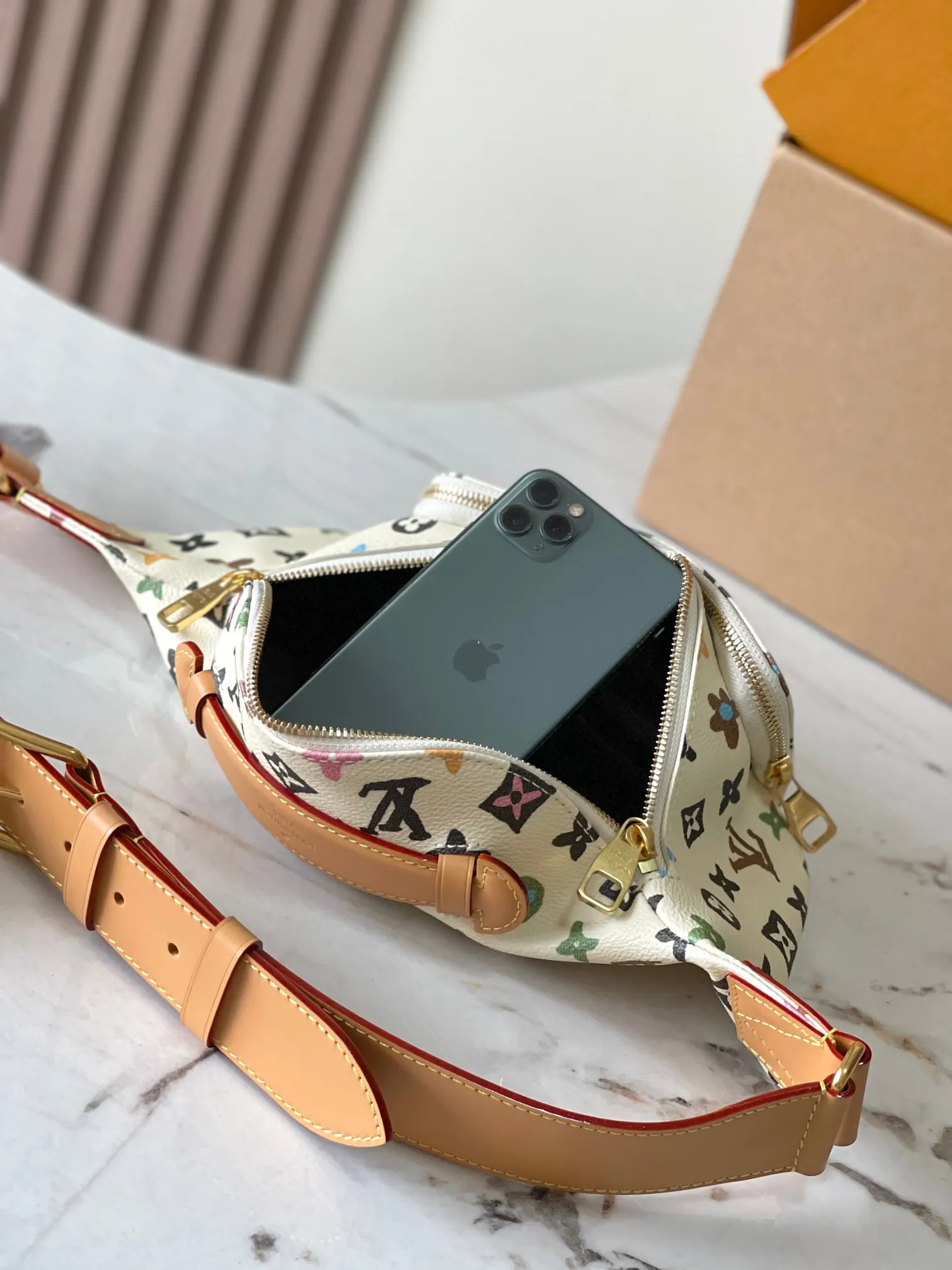 Louis Vuitton Belt Bag Casual Canvas Image 9 Louis Vuitton Belt Bag Casual Canvas Image 9