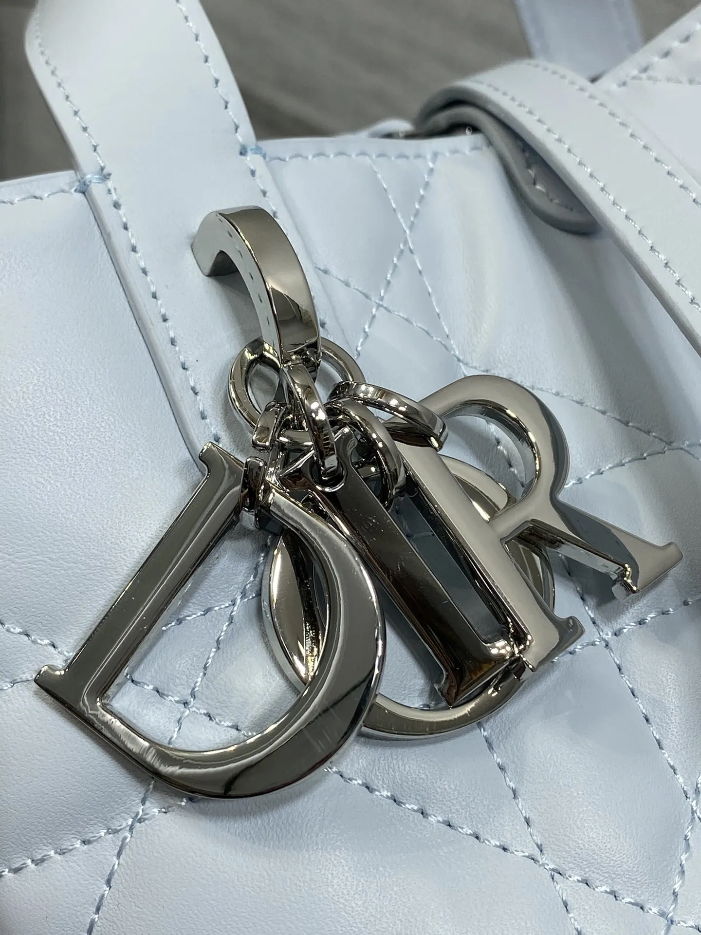 Dior Toujours 小牛皮手袋 手提斜挎 复古
