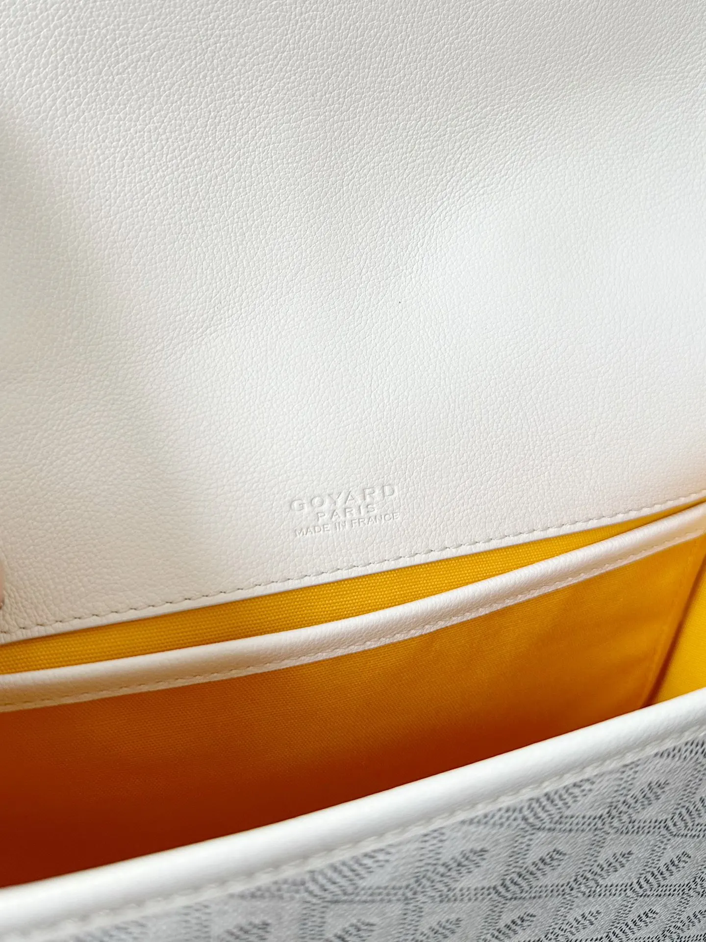 Goyard White Crossbody Bag Lightweight Image 7 Goyard White Crossbody Bag Lightweight Image 7