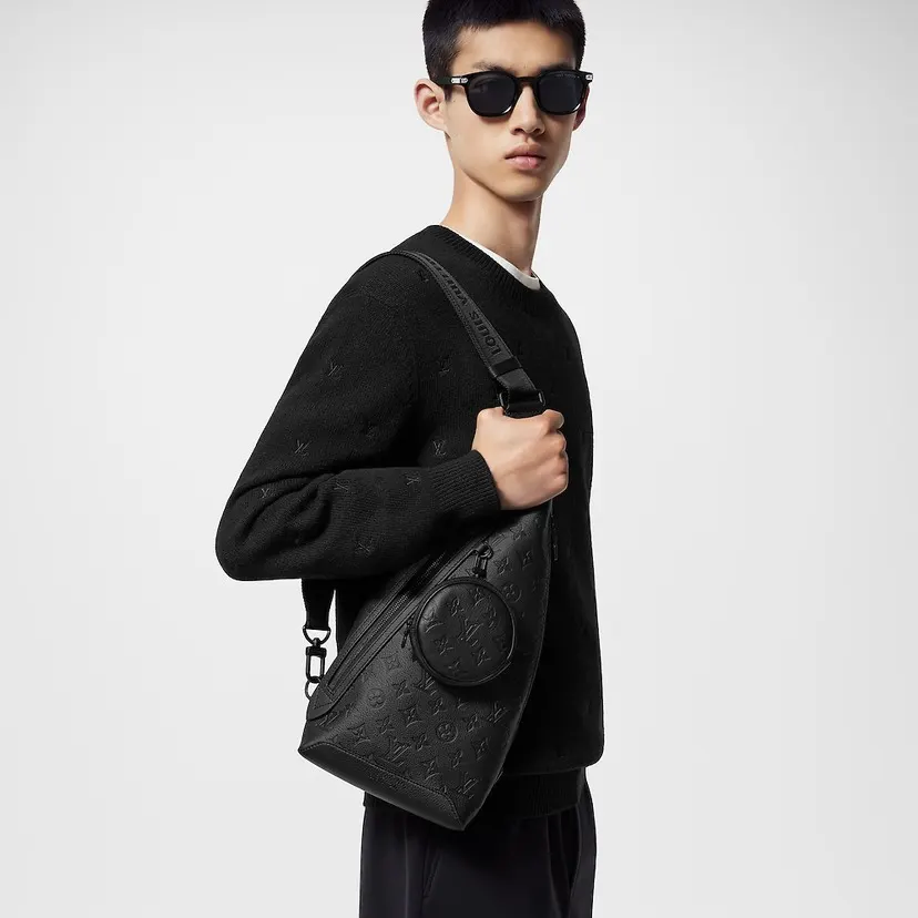 LV black, shoulder bag Image 8 LV black, shoulder bag Image 8