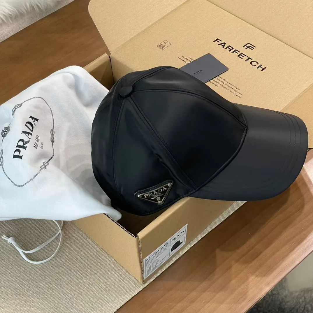 PRADA Re-Nylon尼龙 Logo 帽子 精致搭配款