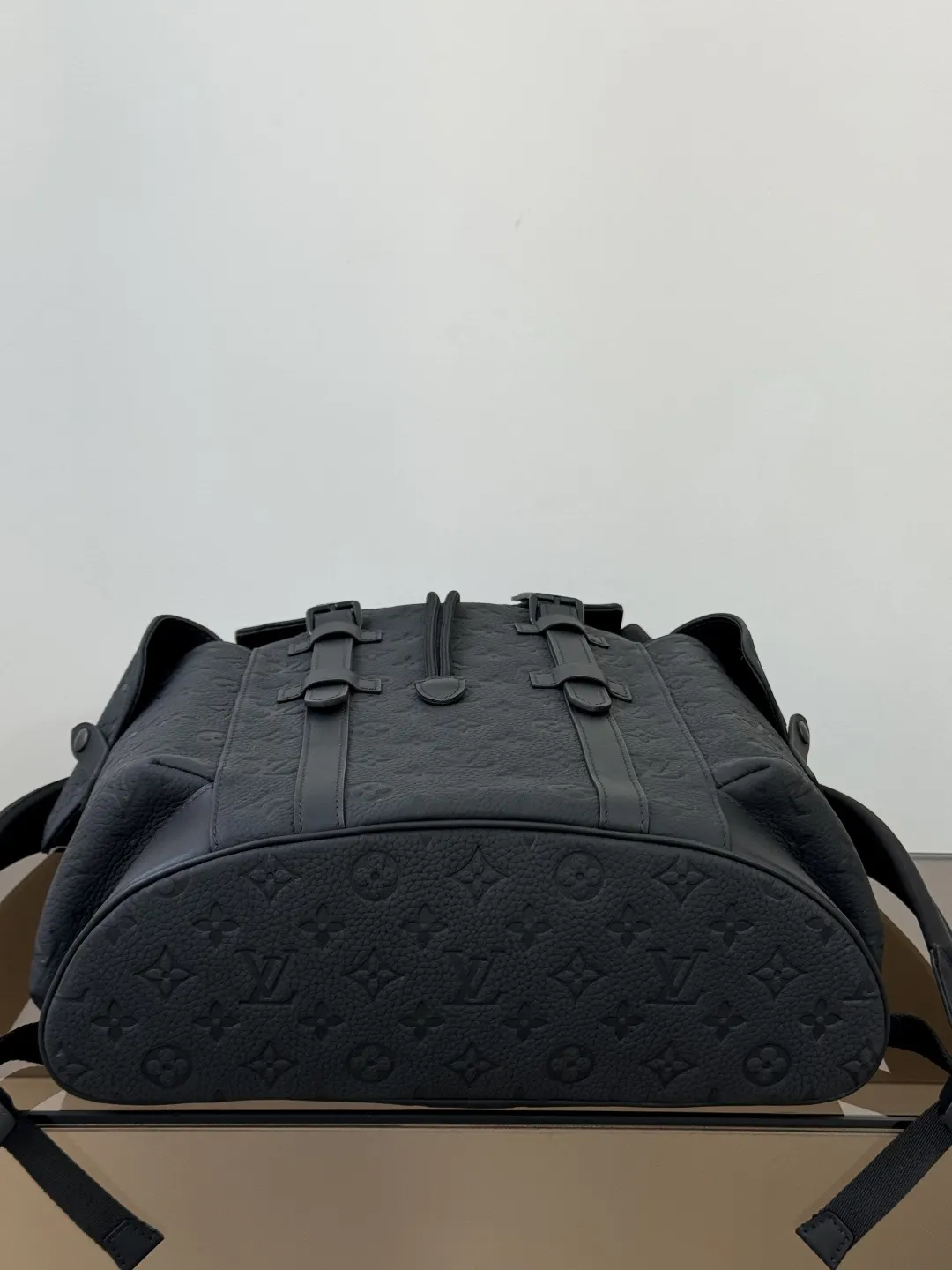 Christopher 中号雙肩包 实用雙肩款