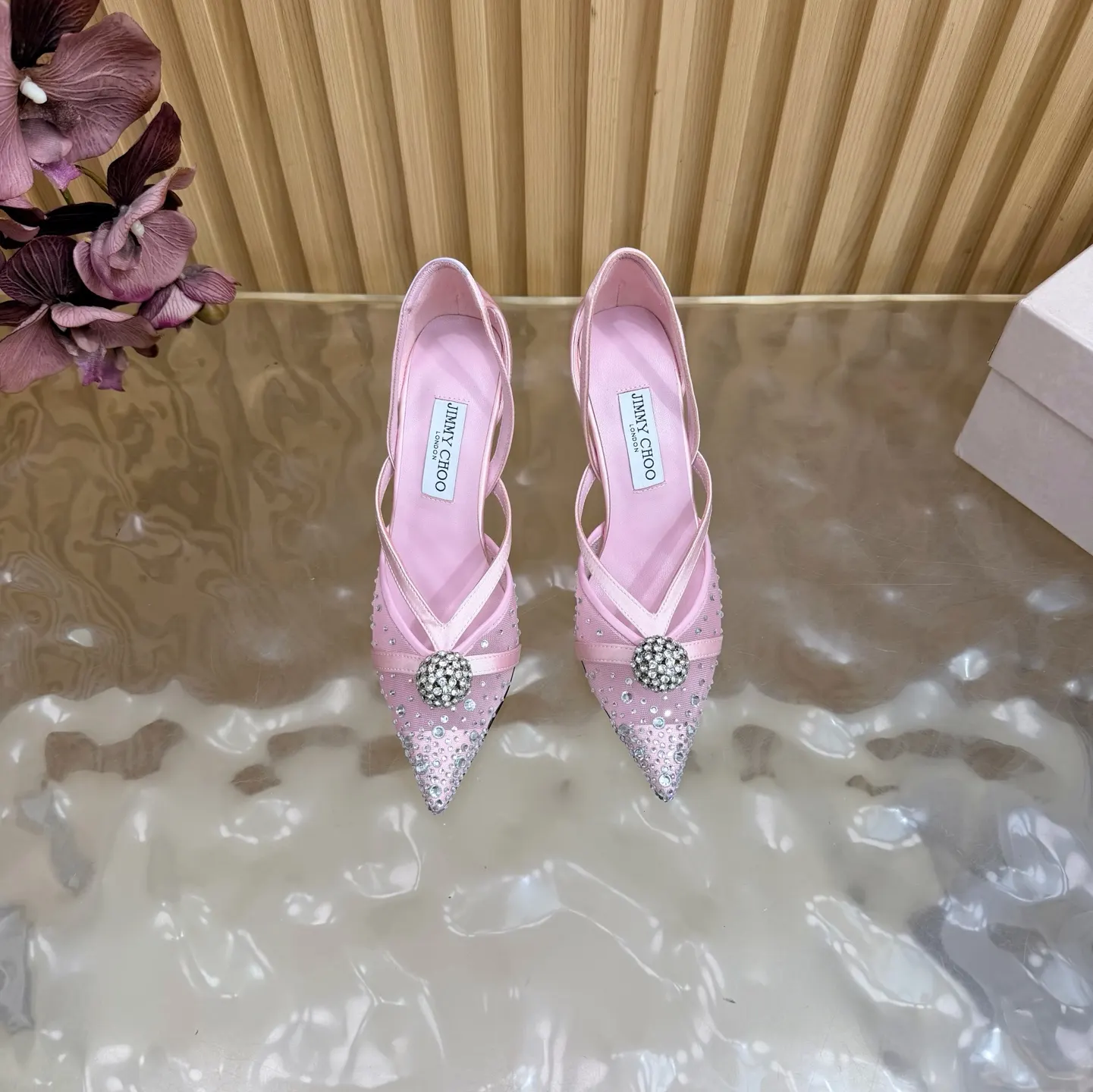 Jimmy Choo Sneakers Casual Versatile Image 3 Jimmy Choo Sneakers Casual Versatile Image 3