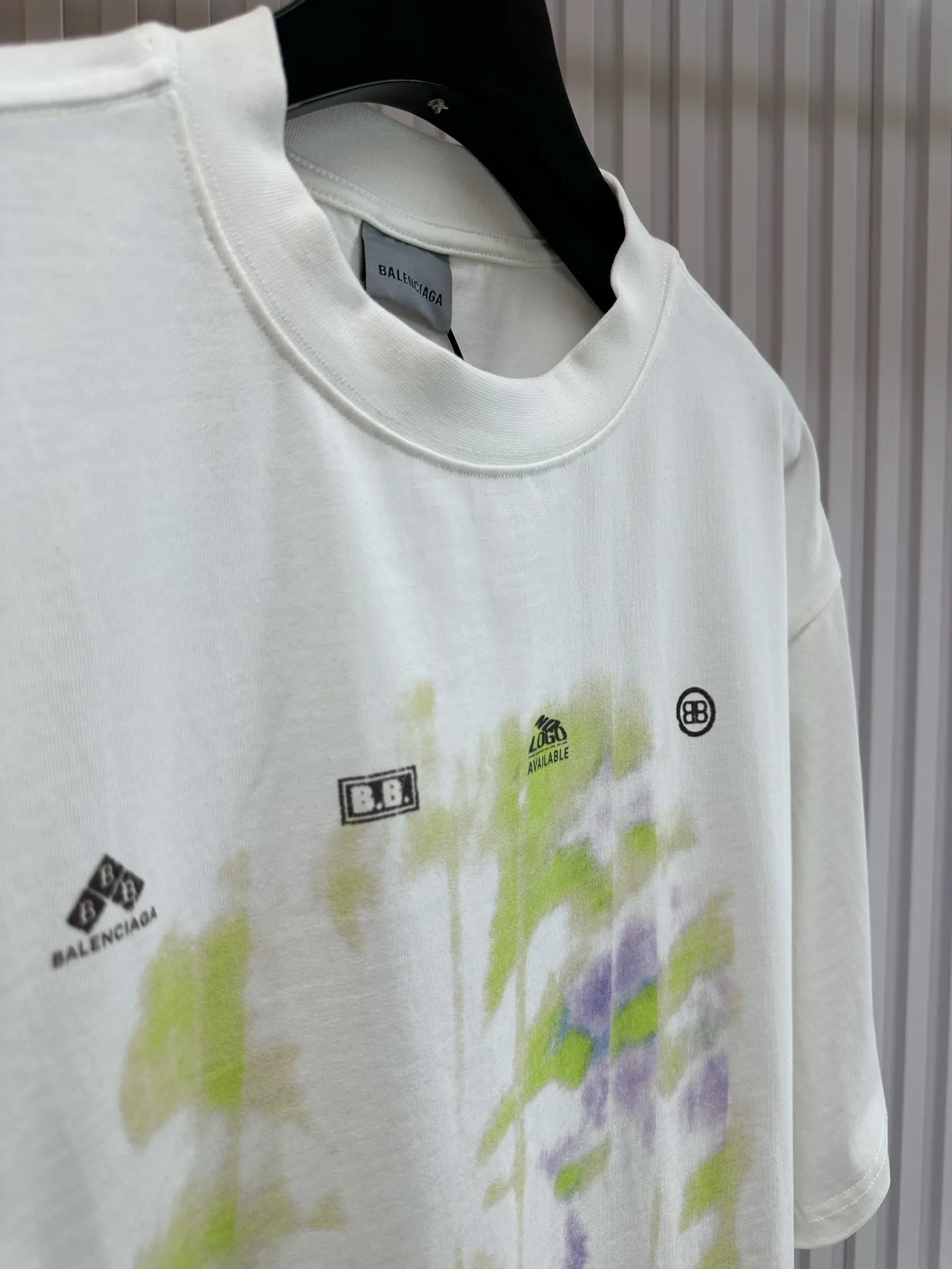 Balenciaga 白色 純棉 短袖T恤 宽松休閒(數字8)