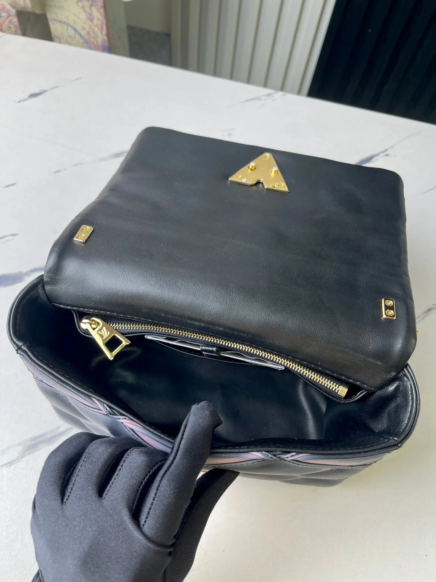 LV 羊皮 行李箱 旅行拉杆款 輕便出行款(數字9) LV 羊皮 行李箱 旅行拉杆款 輕便出行款(數字9)