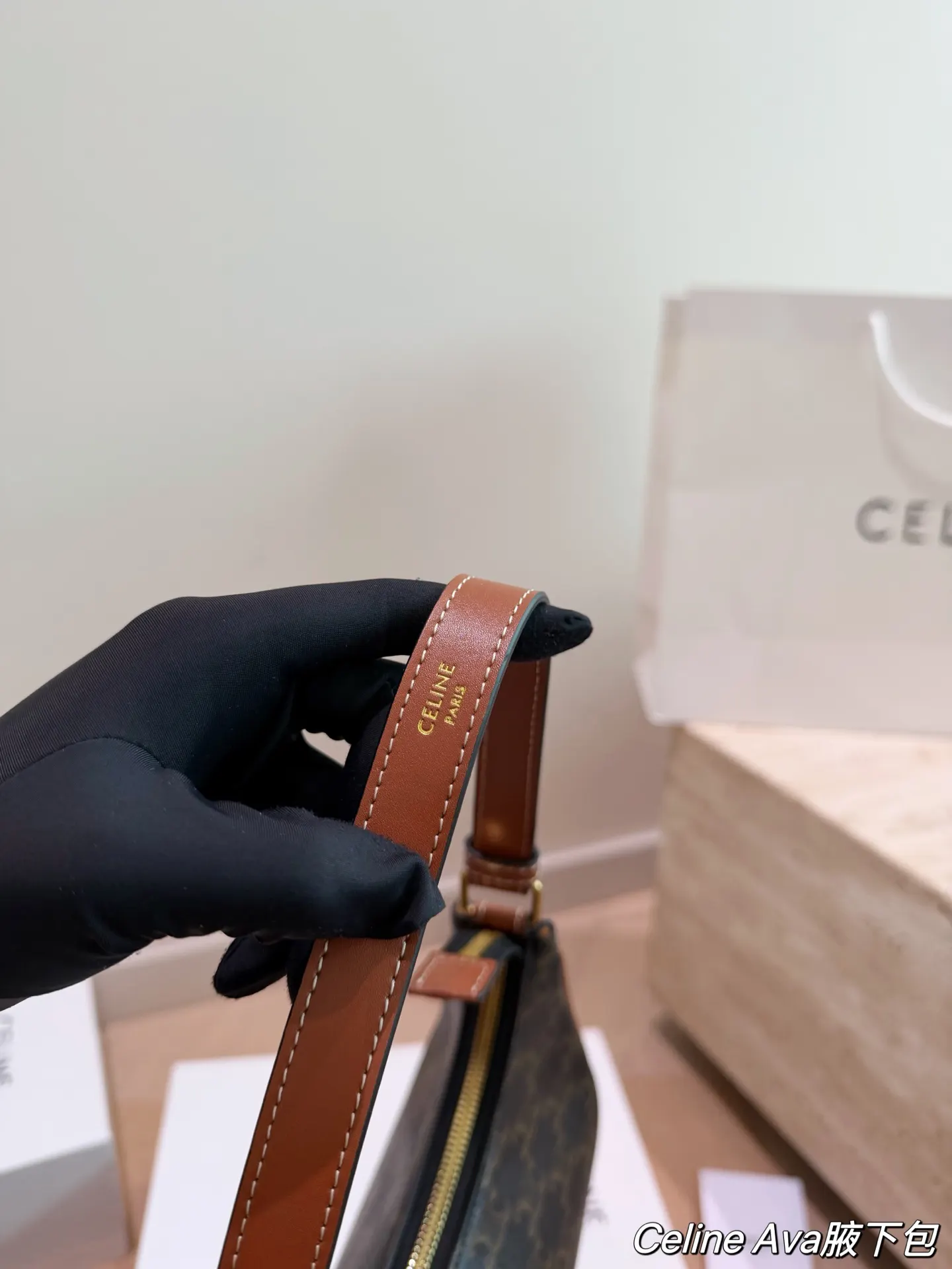 Celine Triomphe 腋下包 復古腋下背款