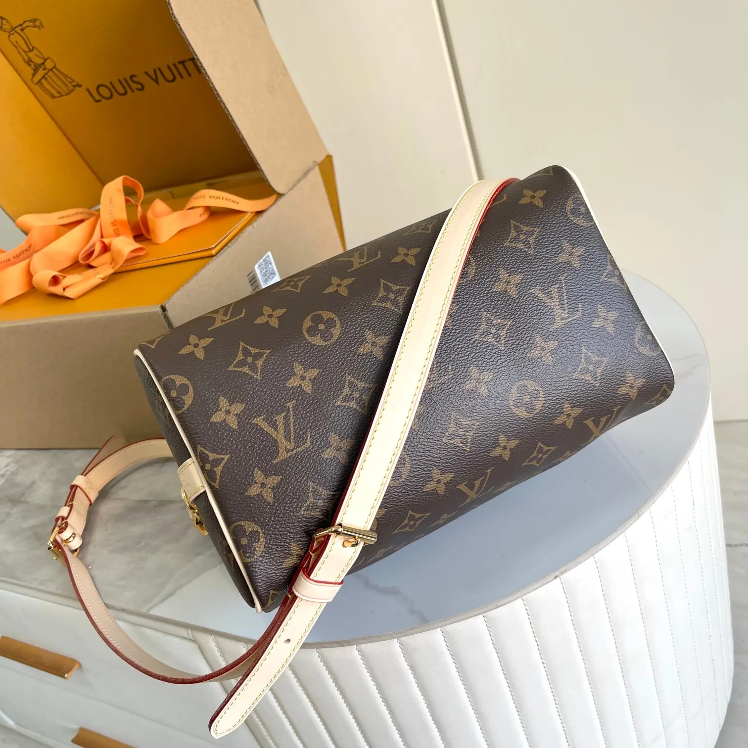Fashion Item Travel Canvas