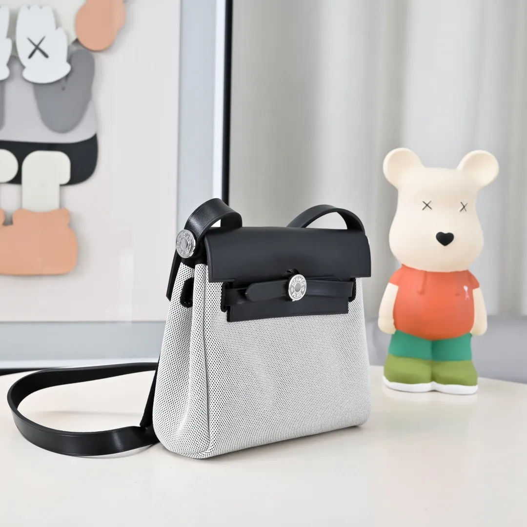 Hermès 双肩包