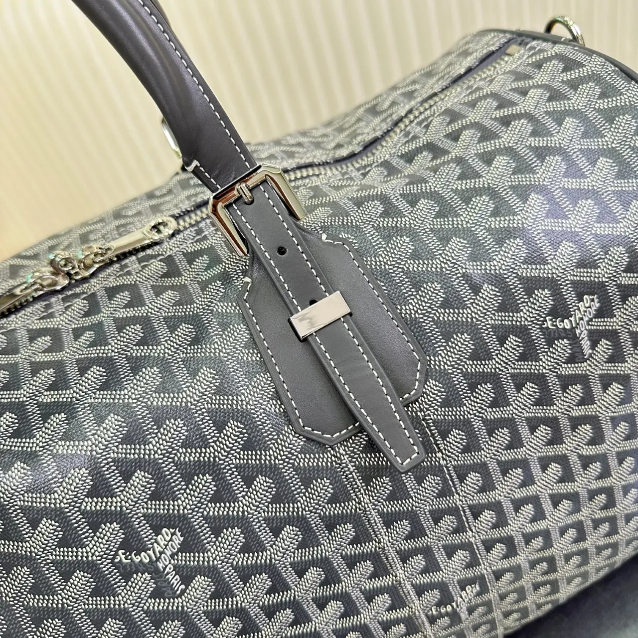 Goyard 黄色 BOSTON 旅行包适合在机舱内使用 通过搭 一 大容量旅行款