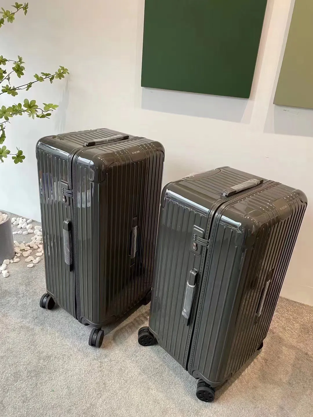 黑色 白色 双十一特价⚡ 特价 全新 所有特价款均为全新產品 不 行李箱 旅行拉杆款 輕便出行款(數字7) 黑色 白色 双十一特价⚡ 特价 全新 所有特价款均为全新產品 不 行李箱 旅行拉杆款 輕便出行款(數字7)
