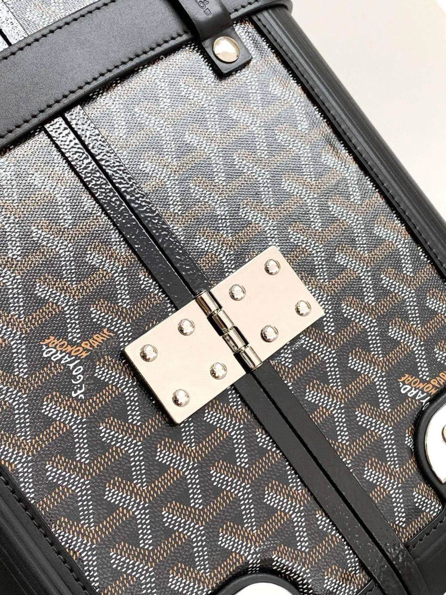 Goyard 戈雅 旅行箱 拉杆箱 行李箱 登机箱 一直致力于旅行 旅行拉杆款 轻便出行款