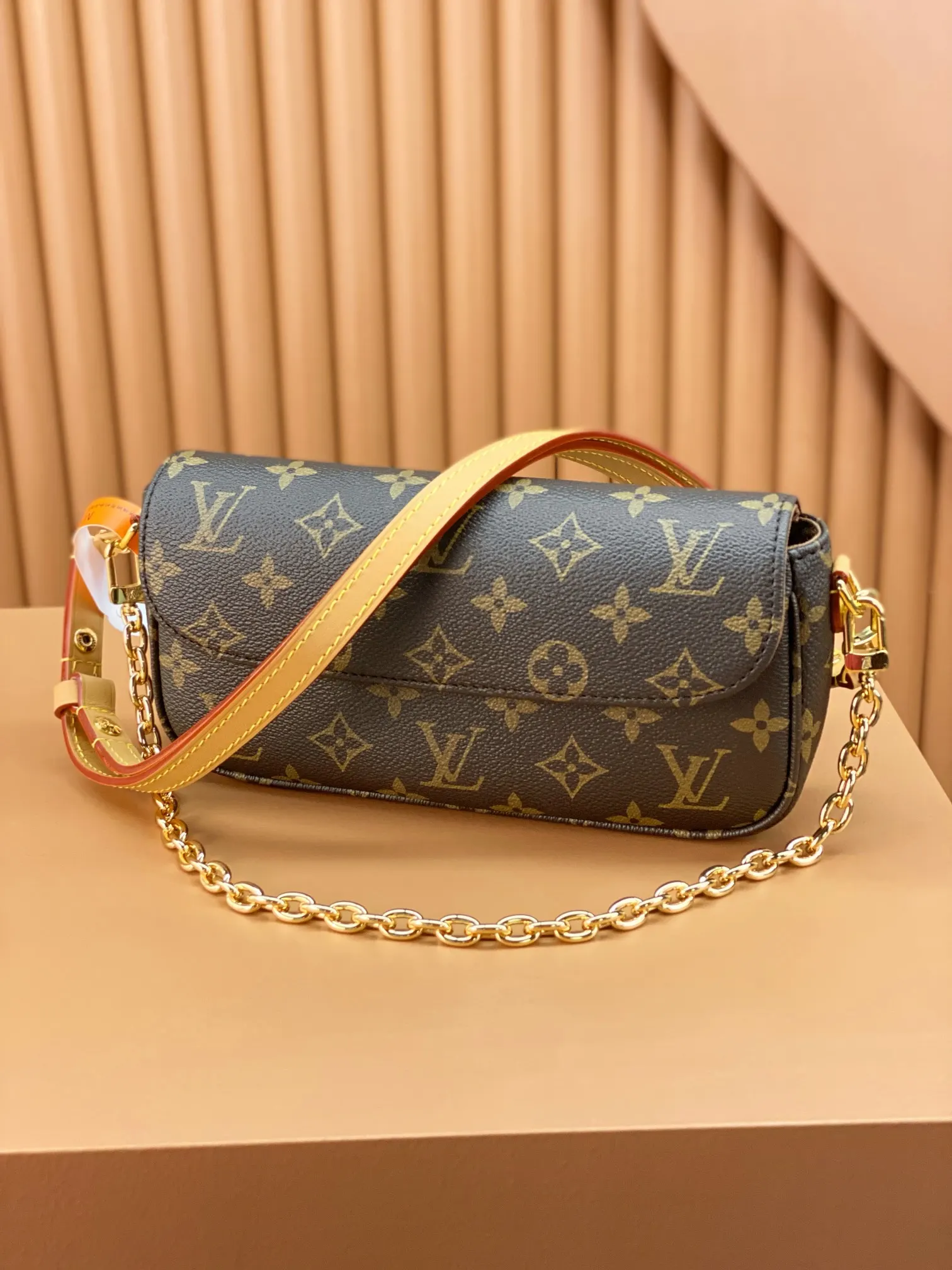 Chain Bag