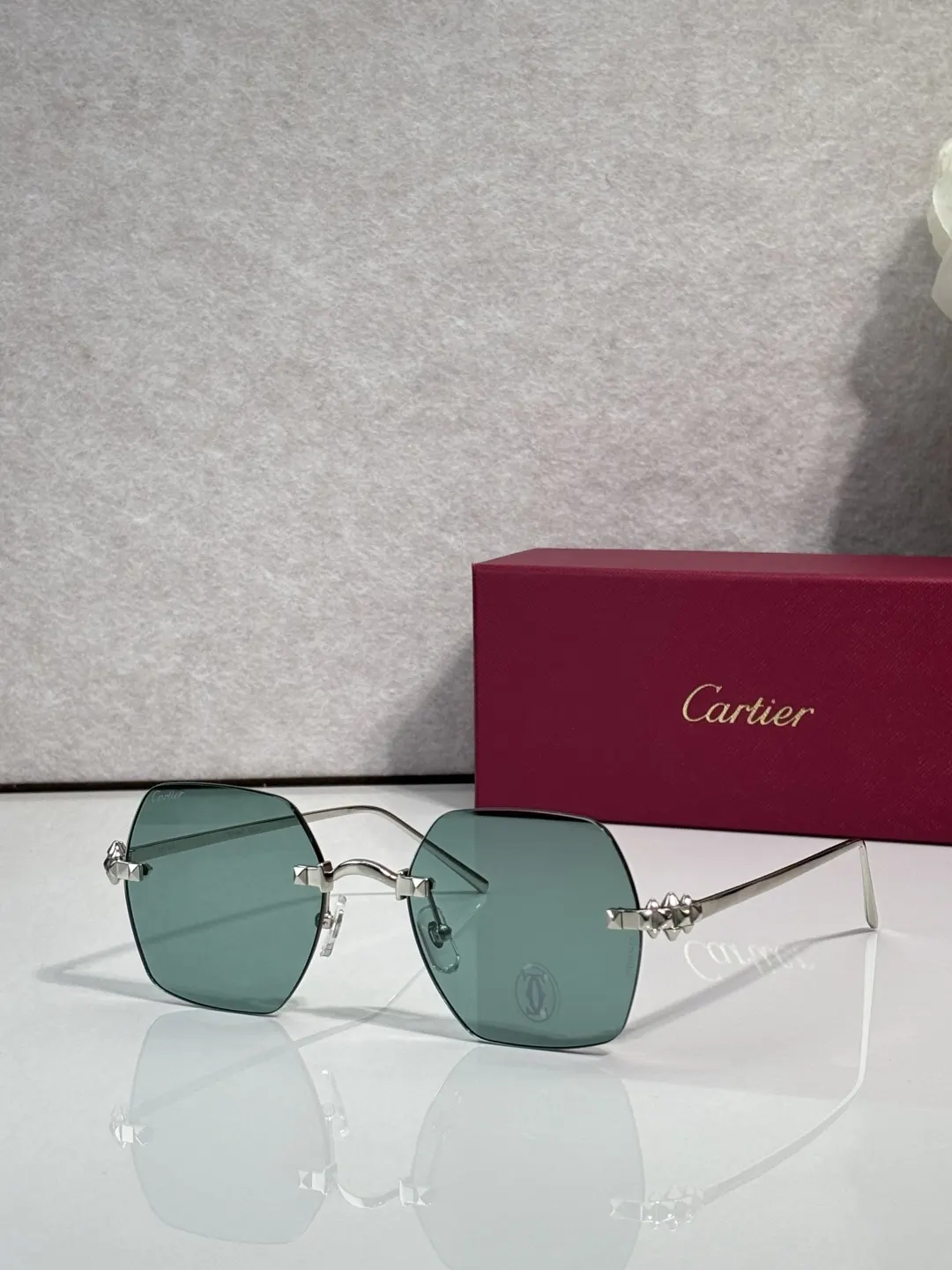 Cartier 墨镜 时尚防晒款 款14
