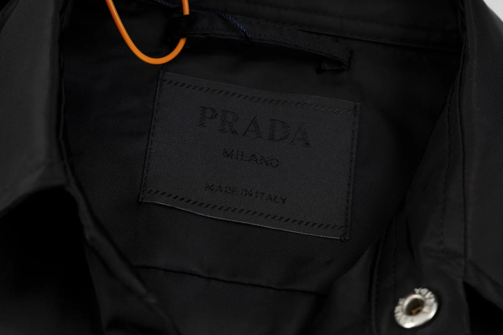 PRADA P6713 Re-Nylon尼龙 三角标 衬衫 休闲百搭款
