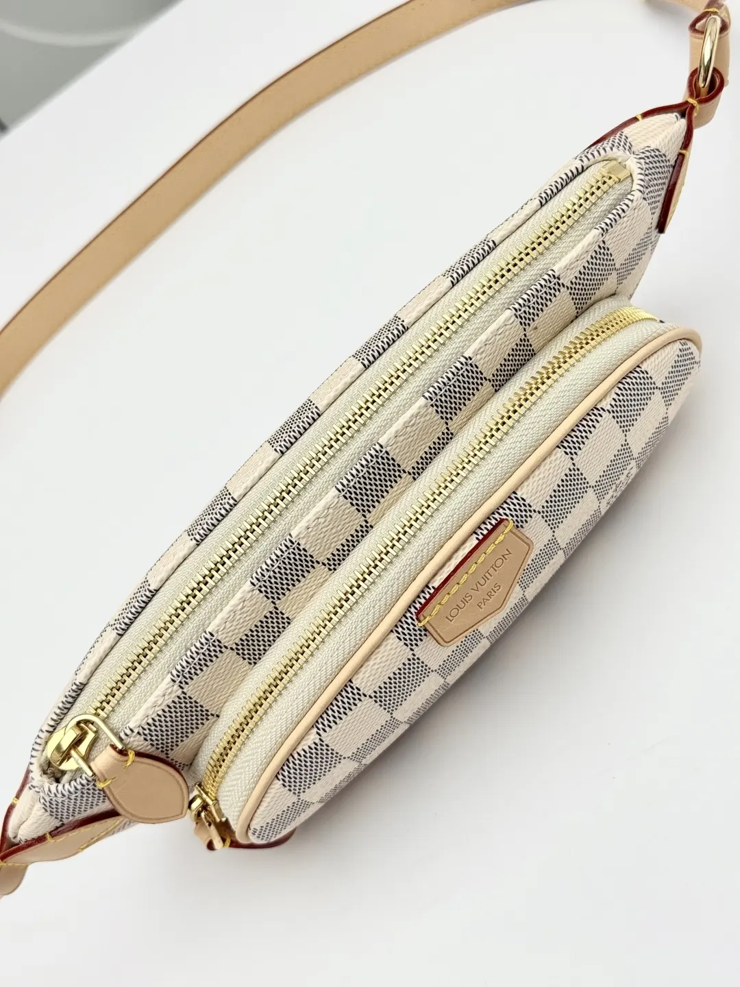 Louis Vuitton Monogram Belt Bag Casual Leather