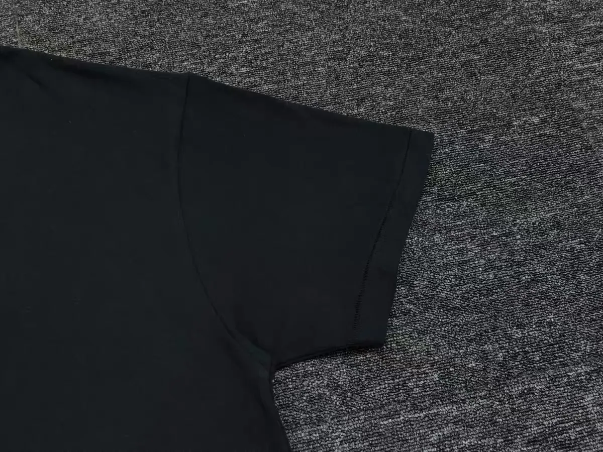 T-Shirt Versatile Image 9 T-Shirt Versatile Image 9