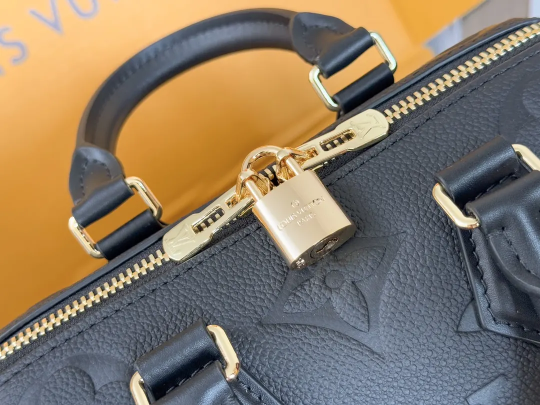 LV Speedy 牛皮 行李箱 旅行拉杆款 轻便出行款