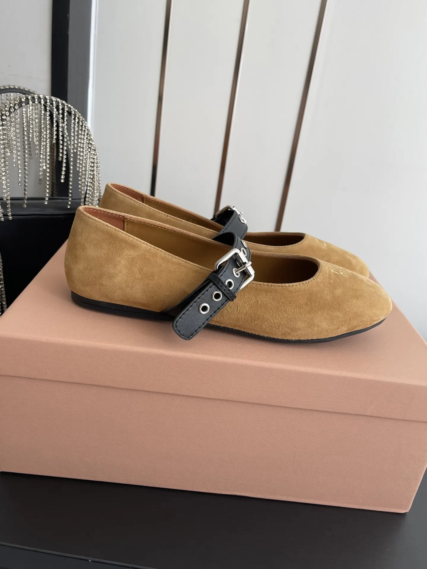 Fashion Item Commuter