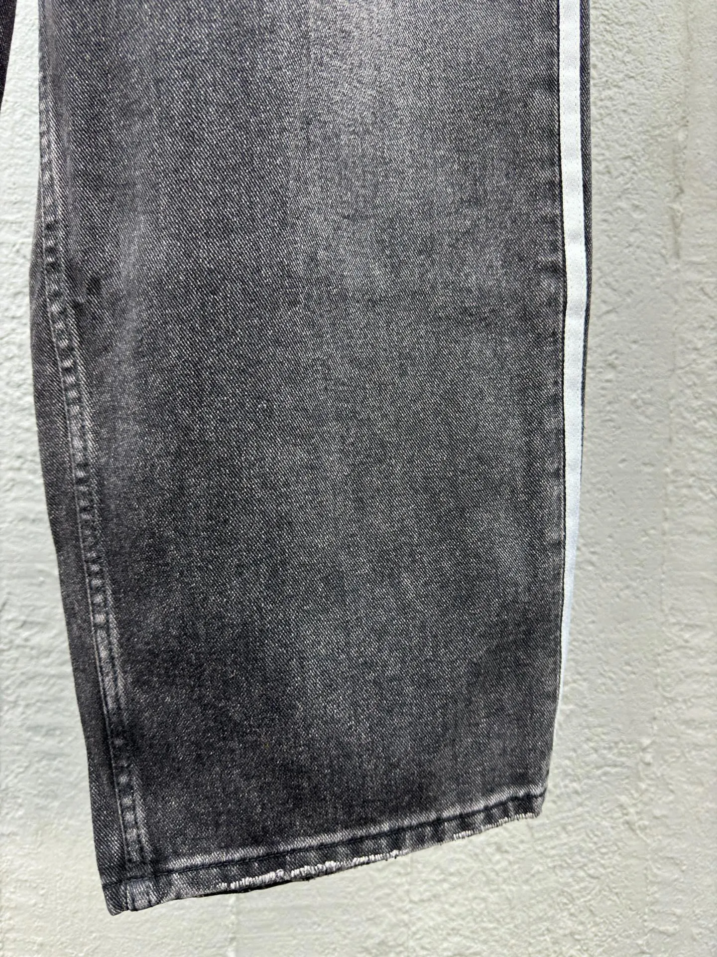 Balenciaga BLCG 黑色 牛仔褲 褲子(數字7) Balenciaga BLCG 黑色 牛仔褲 褲子(數字7)