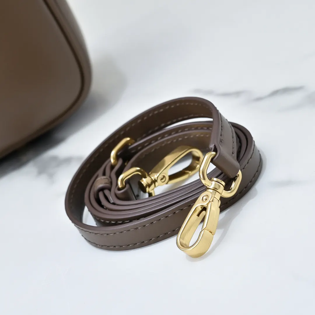 Top Handle Bag Commuter Leather
