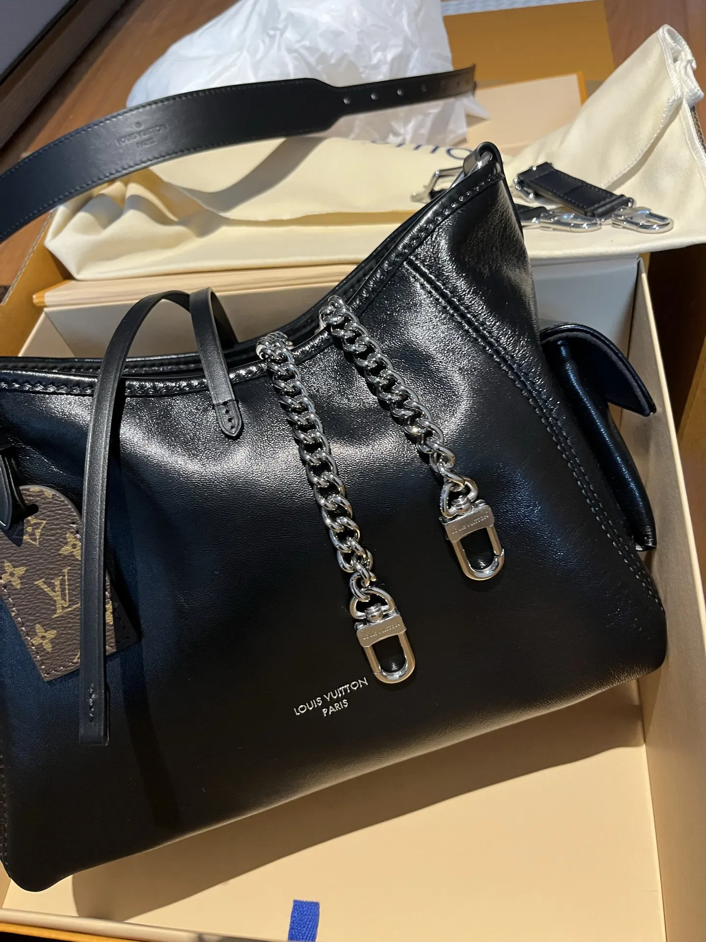 CarryAll 羊皮 链条包 精致链条款