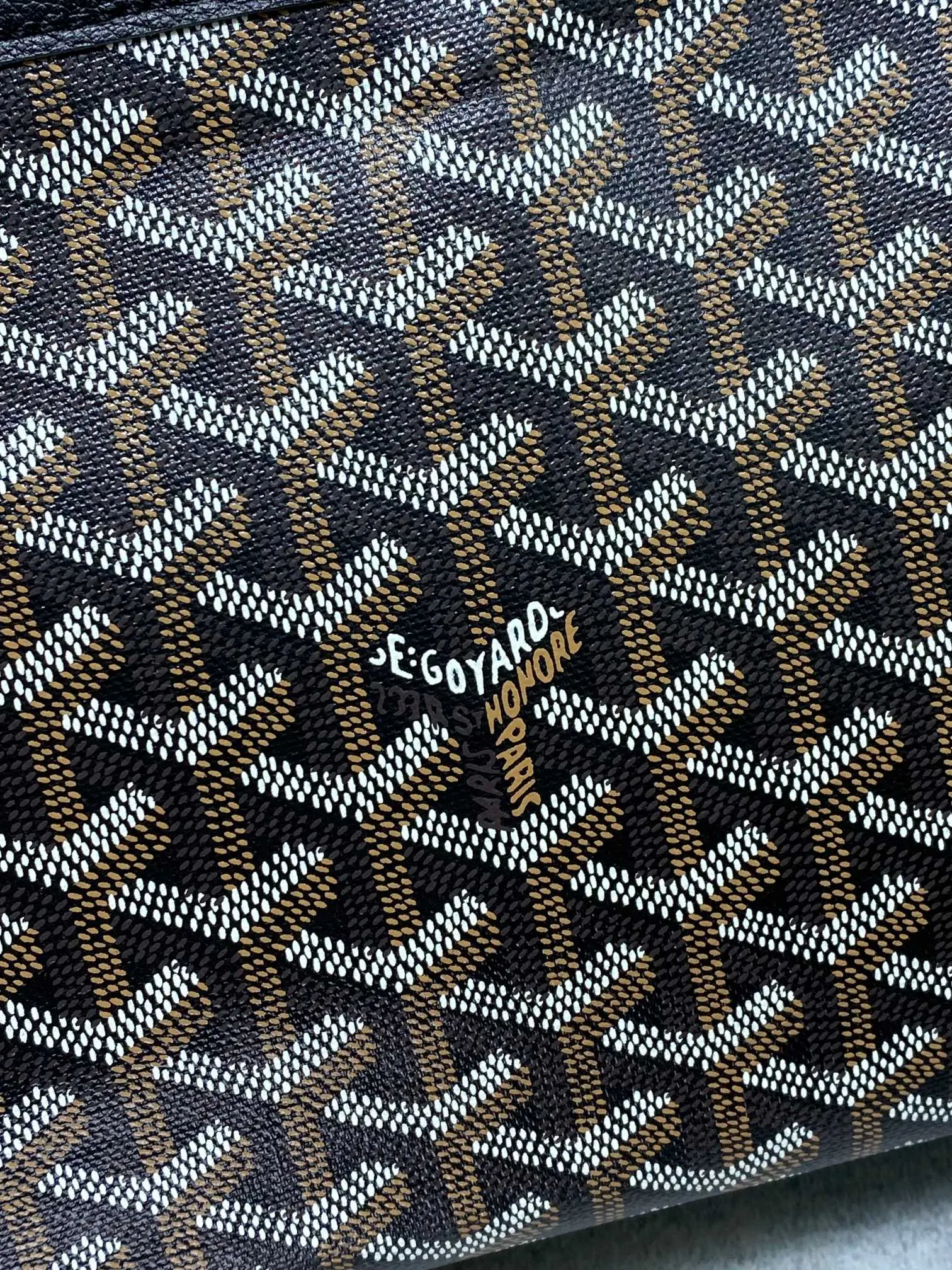 Goyard 黄色 牛皮 化妝包 精選款(數字24) Goyard 黄色 牛皮 化妝包 精選款(數字24)