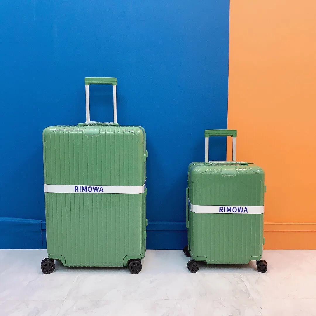 黑色 白色 RIMOWA 日默瓦Essential 行李箱 旅行拉杆款 輕便出行款