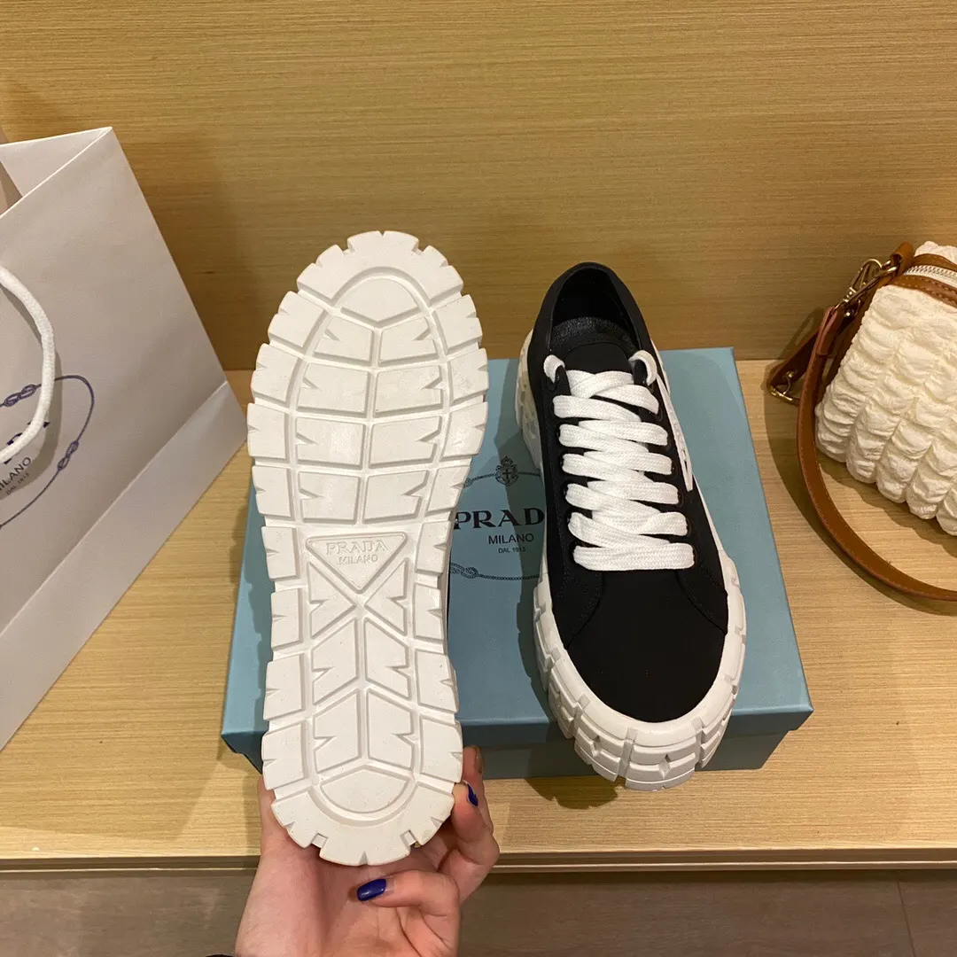 Prada 帆布 三角标 运动鞋