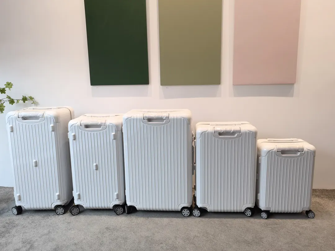 白色 日默瓦rimowa拉杆箱行李箱登机箱旅行箱方胖子運動 旅行拉杆款 輕便出行款(數字5) 白色 日默瓦rimowa拉杆箱行李箱登机箱旅行箱方胖子運動 旅行拉杆款 輕便出行款(數字5)
