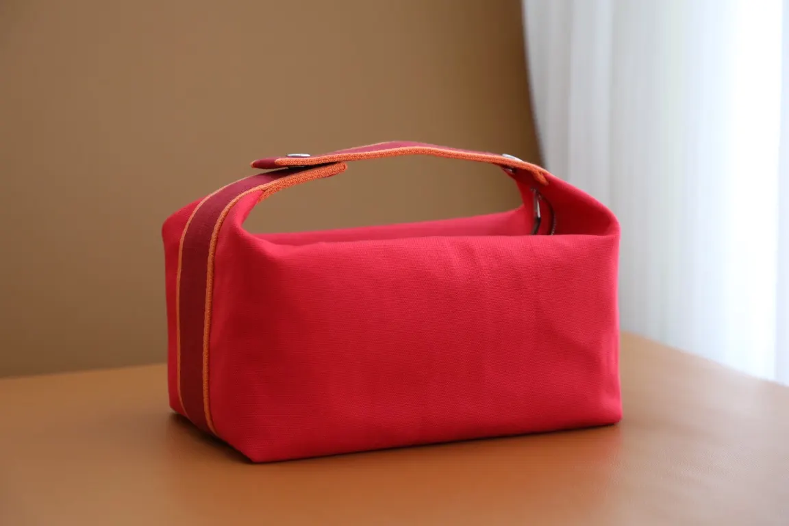 帆布 Trousse Bride Brace 官方名字 化妆包 便携收纳款