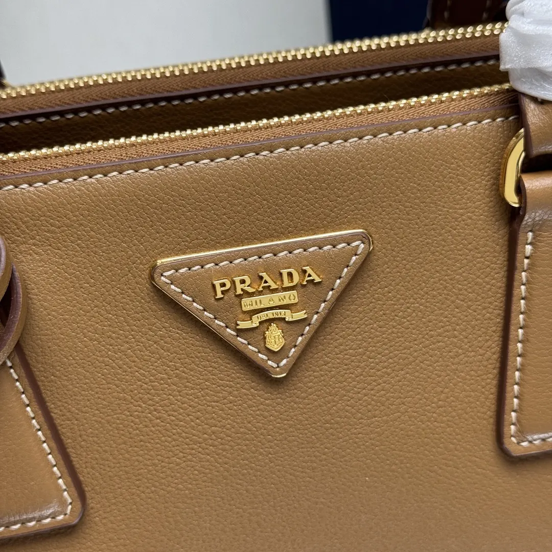 Prada Saffiano 十字纹牛皮 羊皮 三角标 杀手包 經典手提 手提包