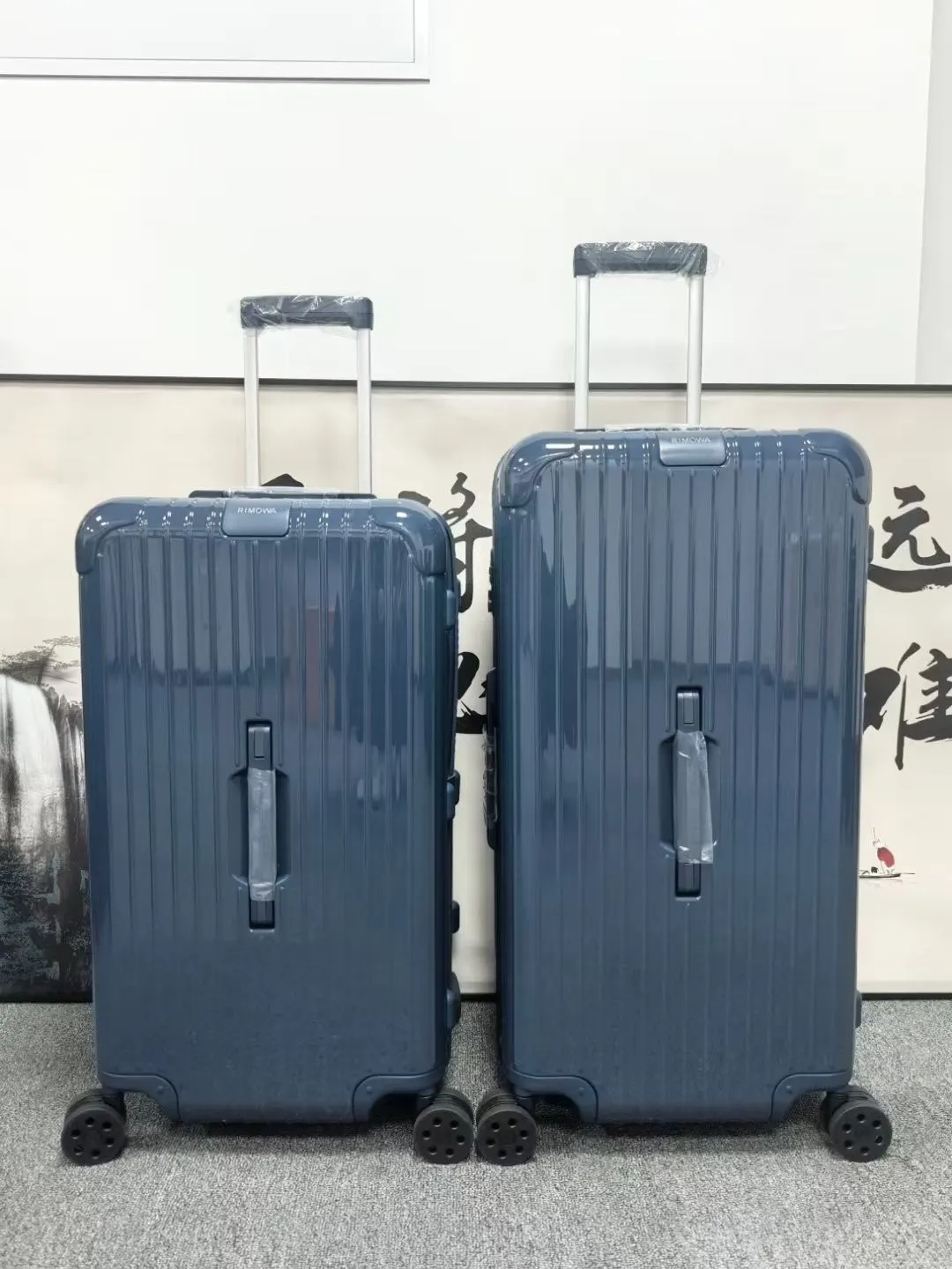 蓝色 黄色 Essential 系列终于迎来了 新颜色全网 行李箱 旅行拉杆款 轻便出行款
