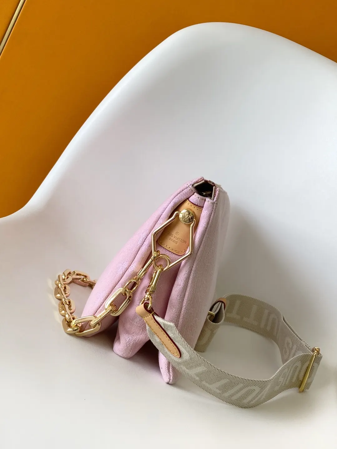 Blue Pink Chain Bag Leather