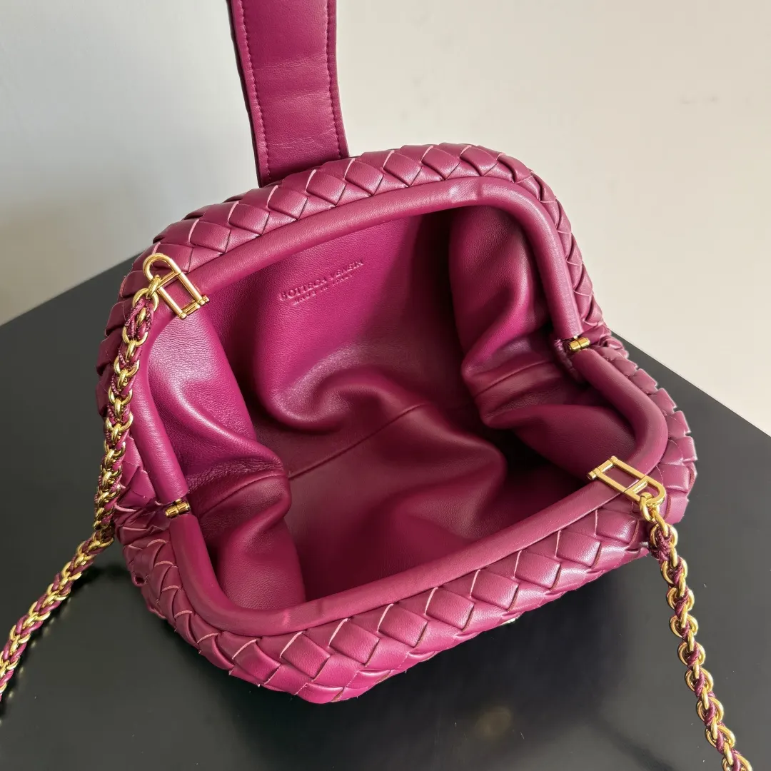 Bottega Veneta 手拿包 精致手拿款