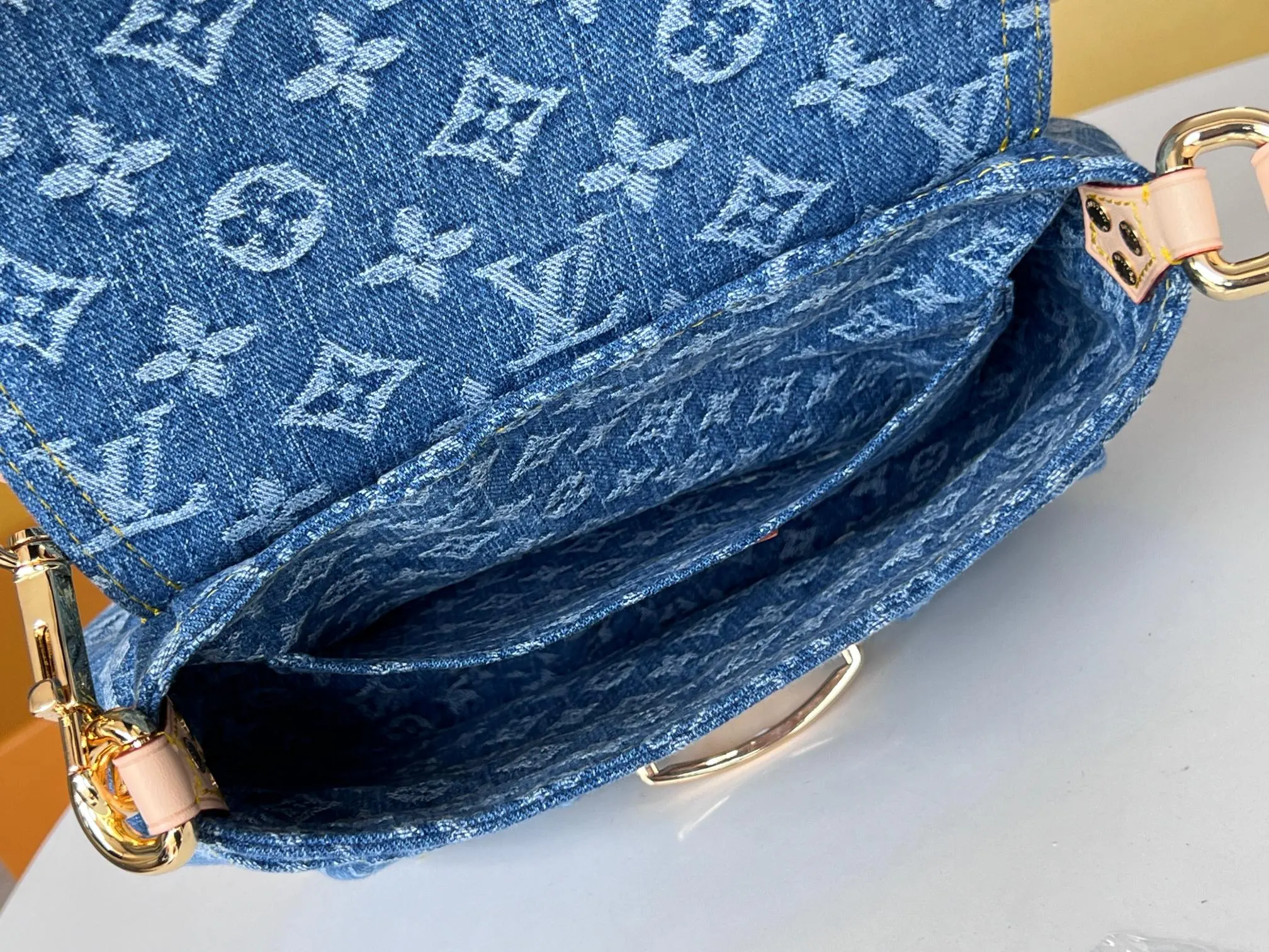 Blue Shoulder Bag Vintage Canvas Image 9 Blue Shoulder Bag Vintage Canvas Image 9