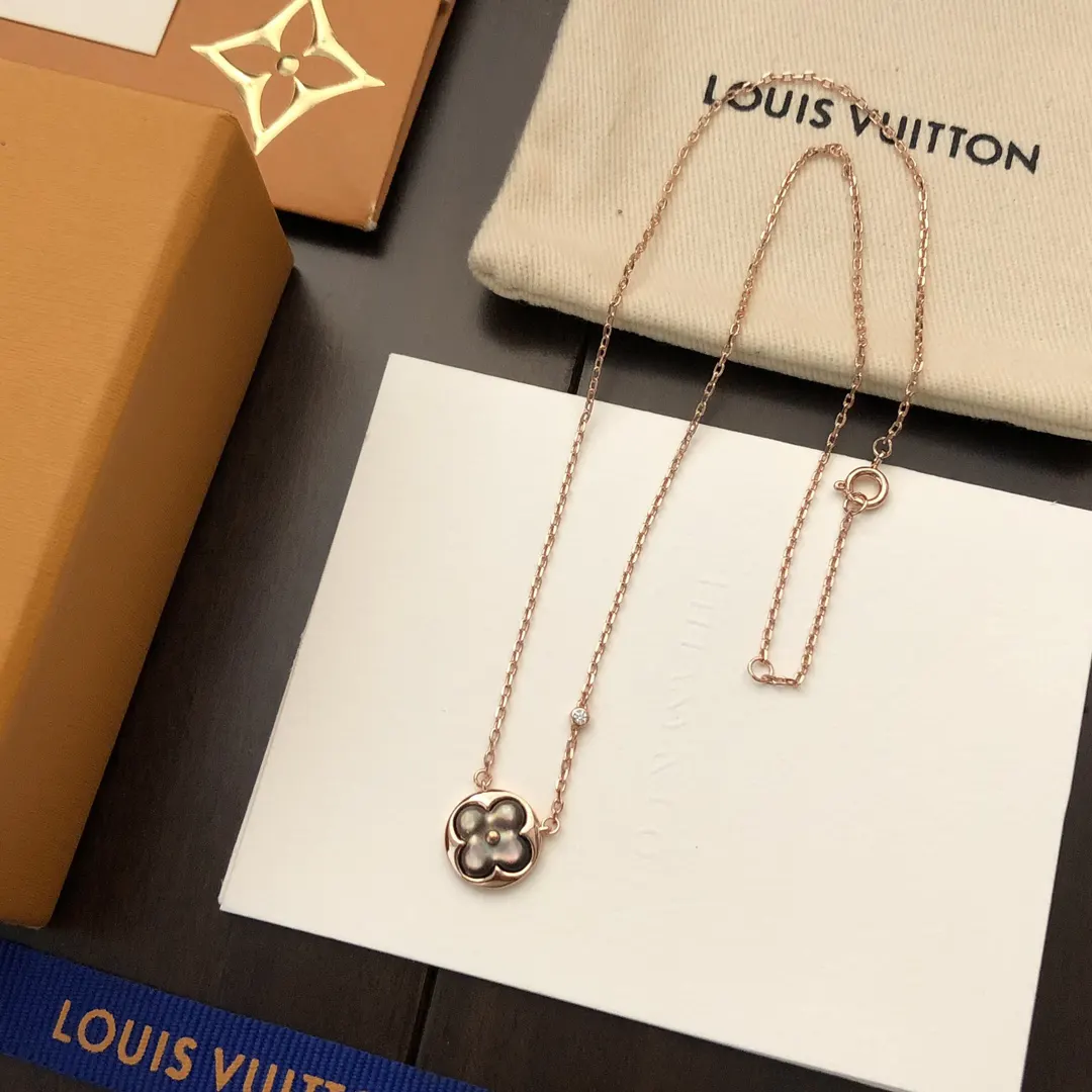Louis Vuitton 玫瑰金 贝母 钻石 圆形 项链 精致锁骨链
