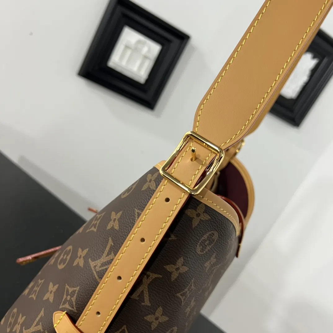 CarryAll 斜背包 輕便斜挎款