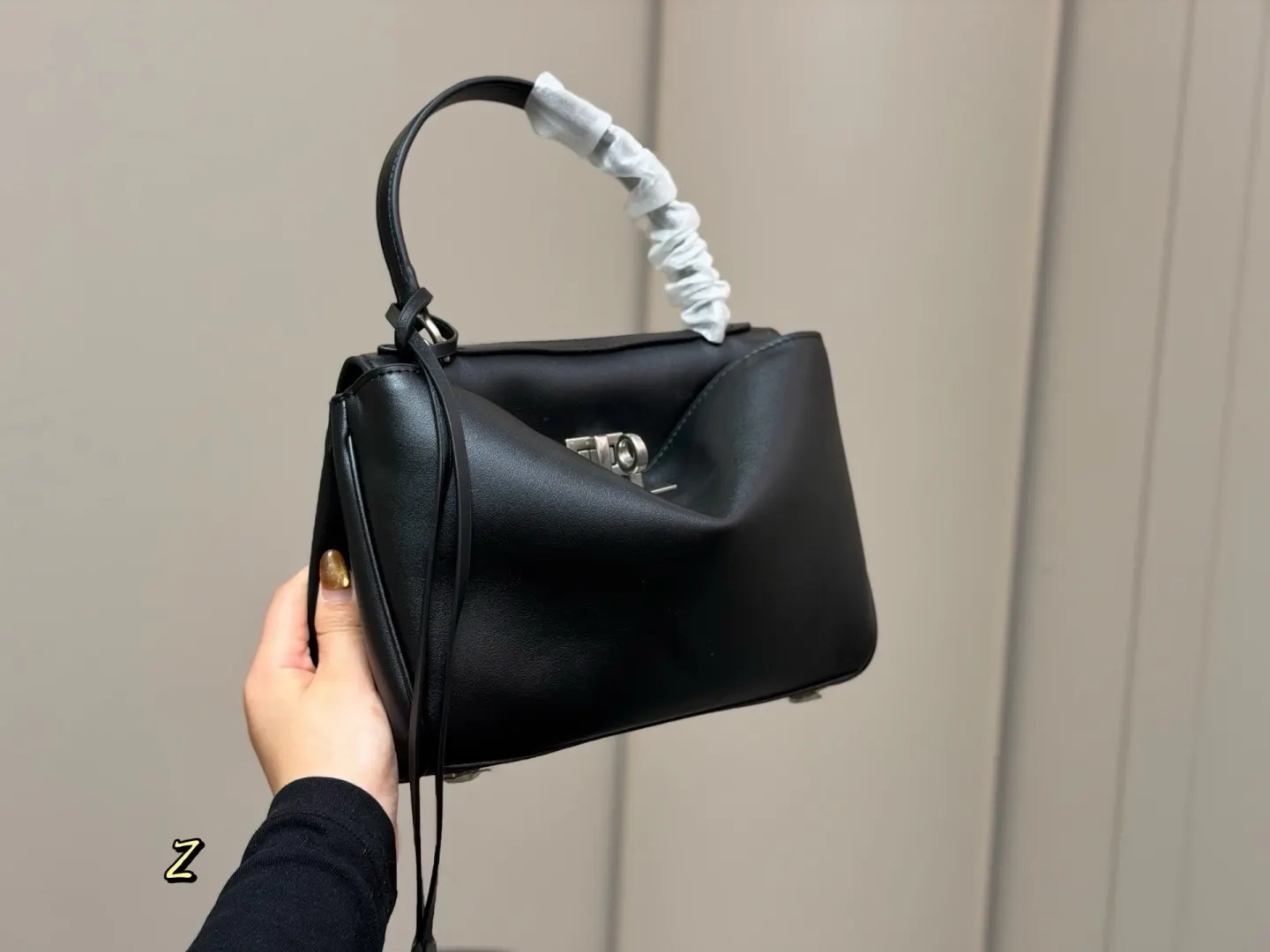 Balenciaga 巴黎世家 RODEO 托特包 矮个子也能驾驭 大容量托特款