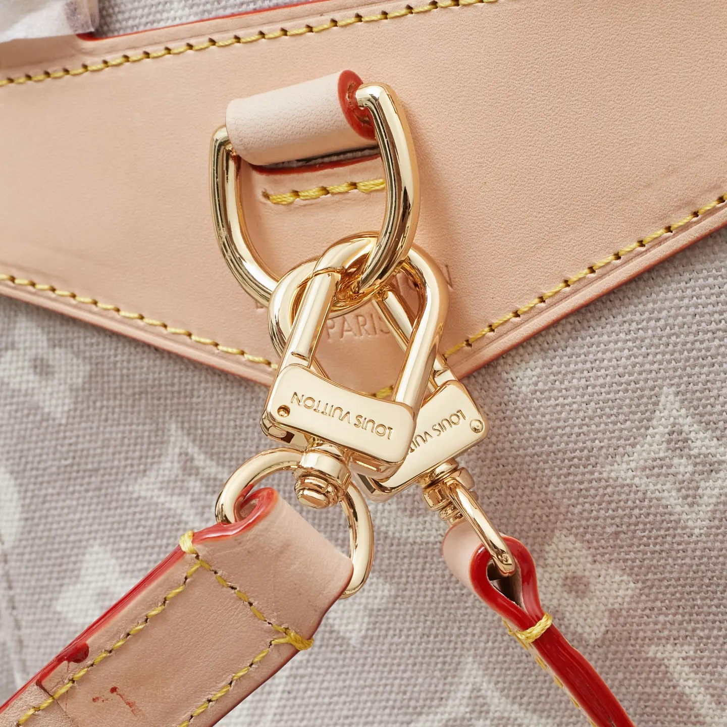LV 帆布 双肩包 实用双肩款