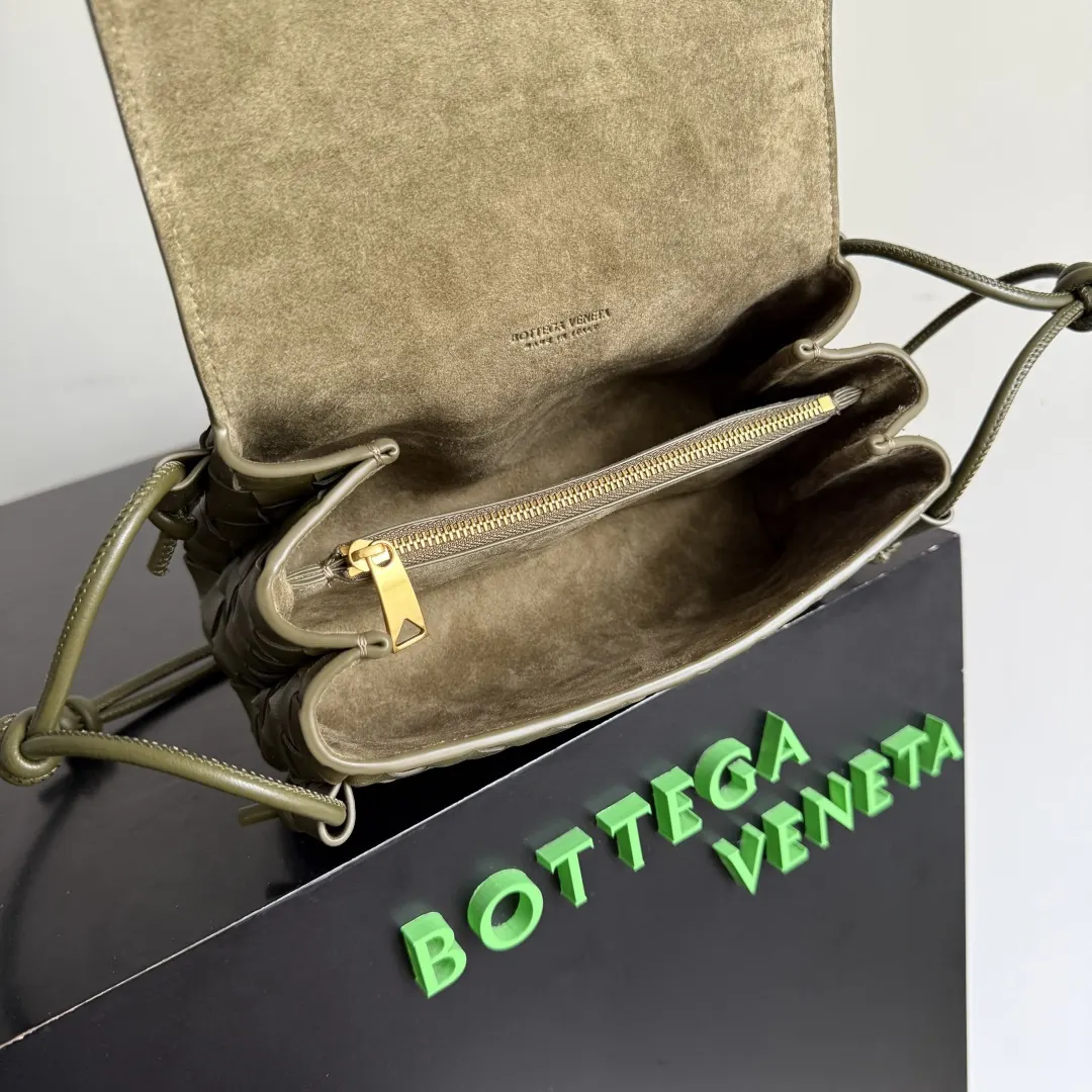 Bottega Veneta 手拿包 精致手拿款