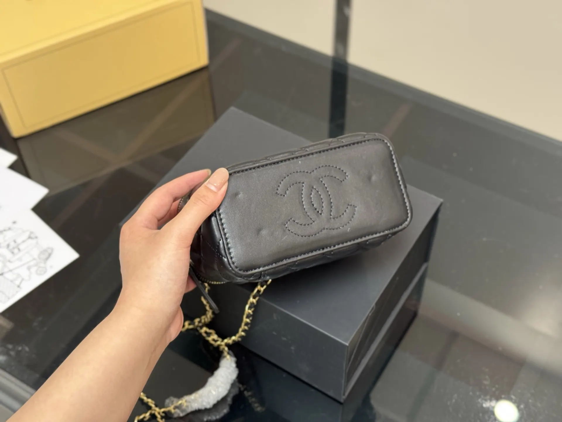 CHANEL 升级 斜挎包 轻便斜挎款