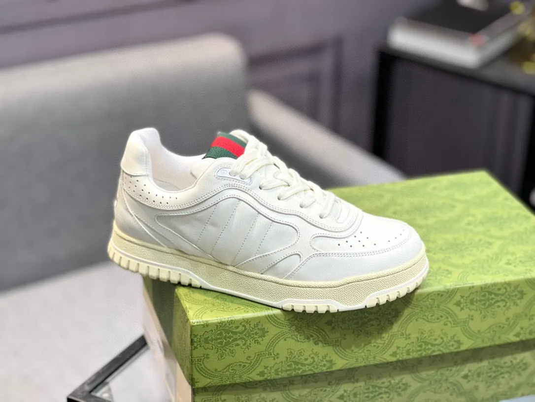 Gucci Logo Sneakers Image 9 Gucci Logo Sneakers Image 9